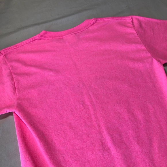 Gildan Florescent Pirate Skull &Bones kid’s Tee - Picture 4 of 5